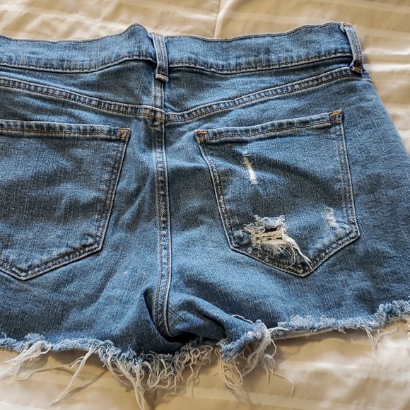 GUC old navy shorts - Picture 4 of 4